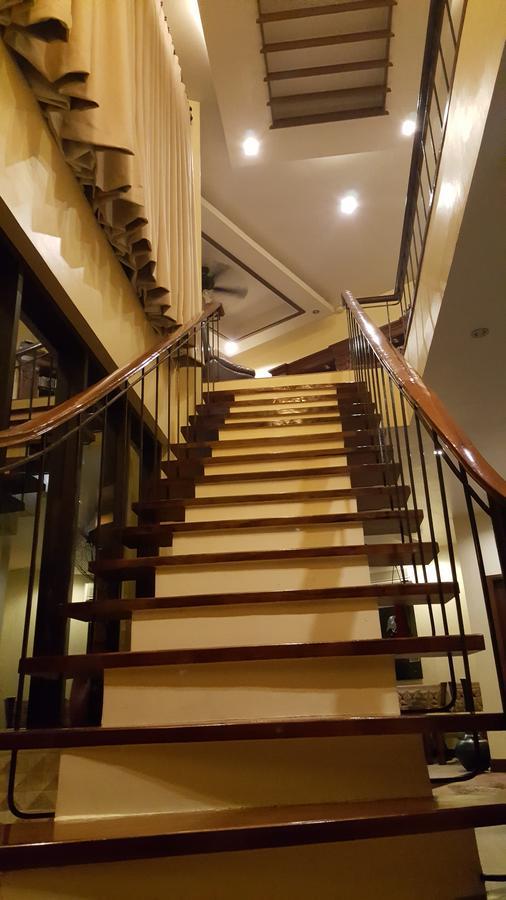 Mactan Breeze - Airport Bed And Breakfast Lapu-Lapu City Exterior photo
